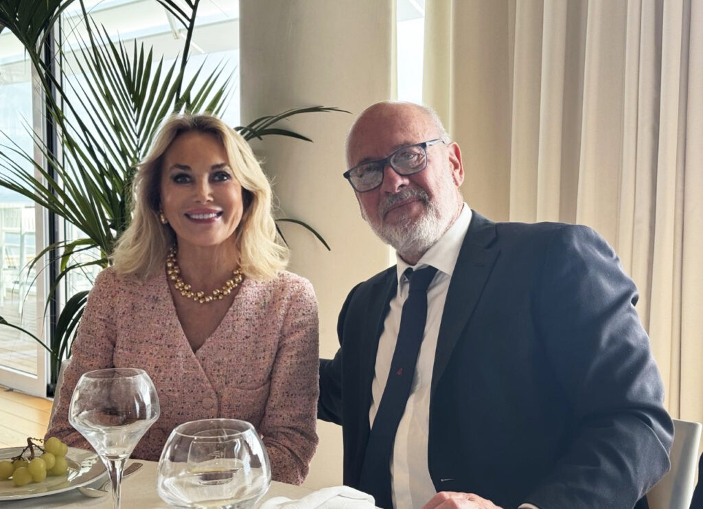 Maria Elena Cuomo - Tim Flannery Australia